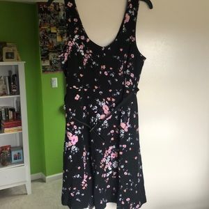 Short black floral dress